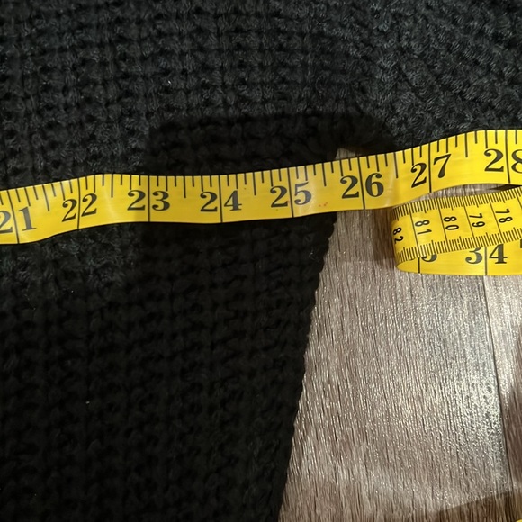 - NWT Fashion Nova black distressed sweater. XL - Picture 15 of 15